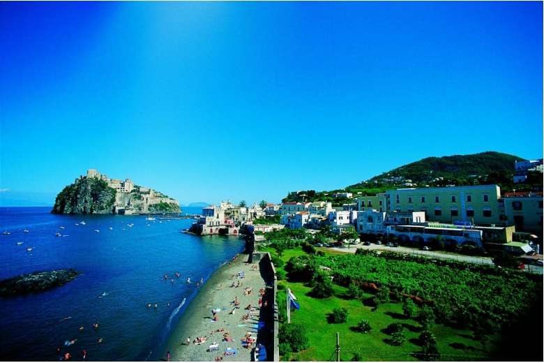 Maggio Ischia Porto  Offerta 5 Notti dal 25.05 al 30.05